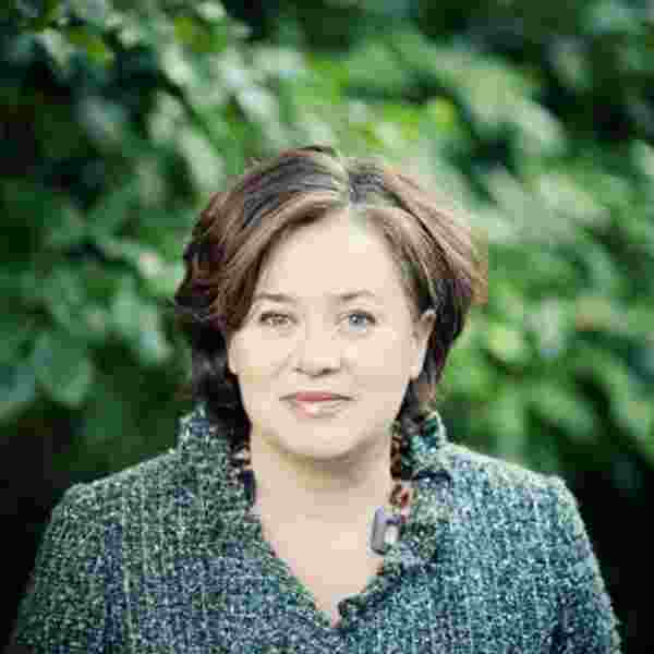 Angela Charlton